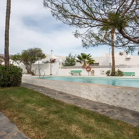 3br Bungalow - Private Solarium - Sea Views Feriehus *