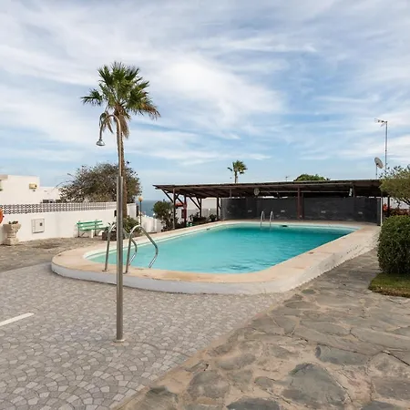 3br Bungalow - Private Solarium - Sea Views Feriehus *