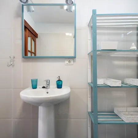 3br Bungalow - Private Solarium - Sea Views Feriehus