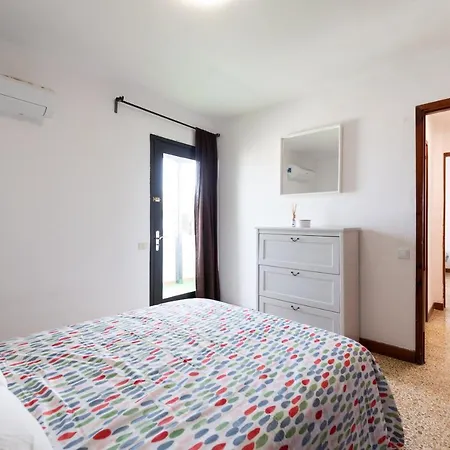 3br Bungalow - Private Solarium - Sea Views Feriehus